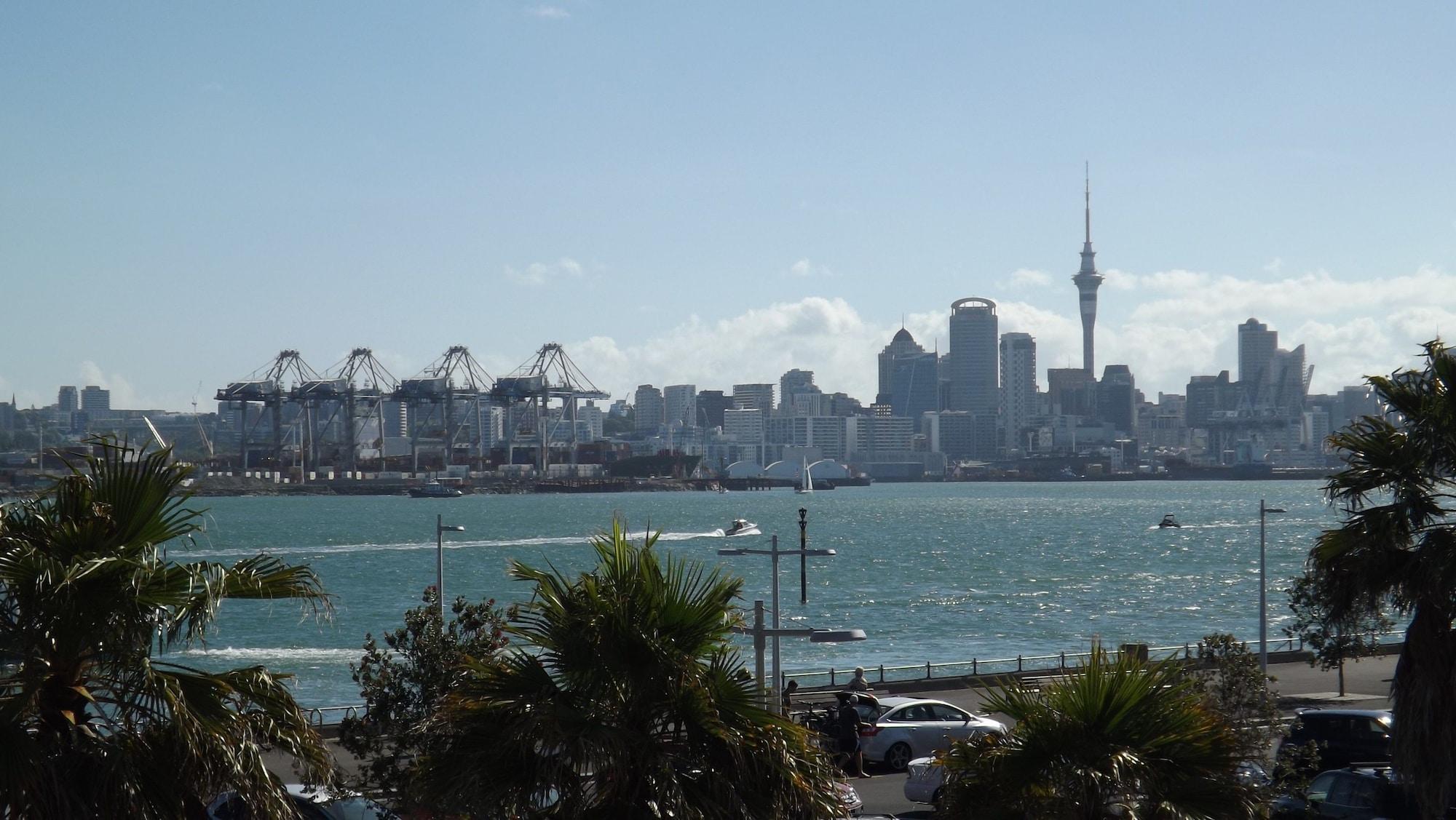 The Esplanade Hotel Auckland Exterior photo